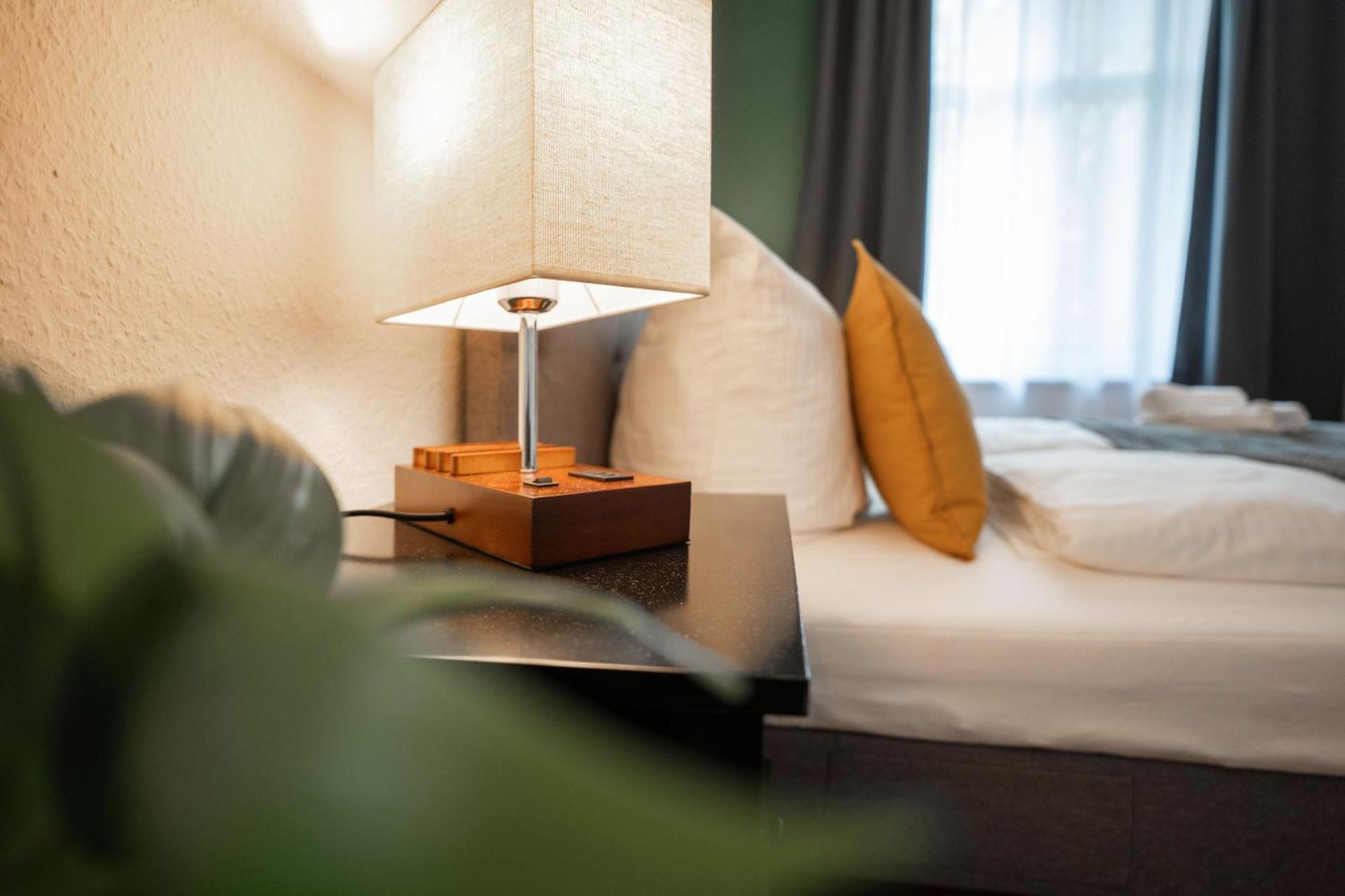 T21 - Apartment Direkt Im Zentrum Mit Parkplatz Хемниц Экстерьер фото