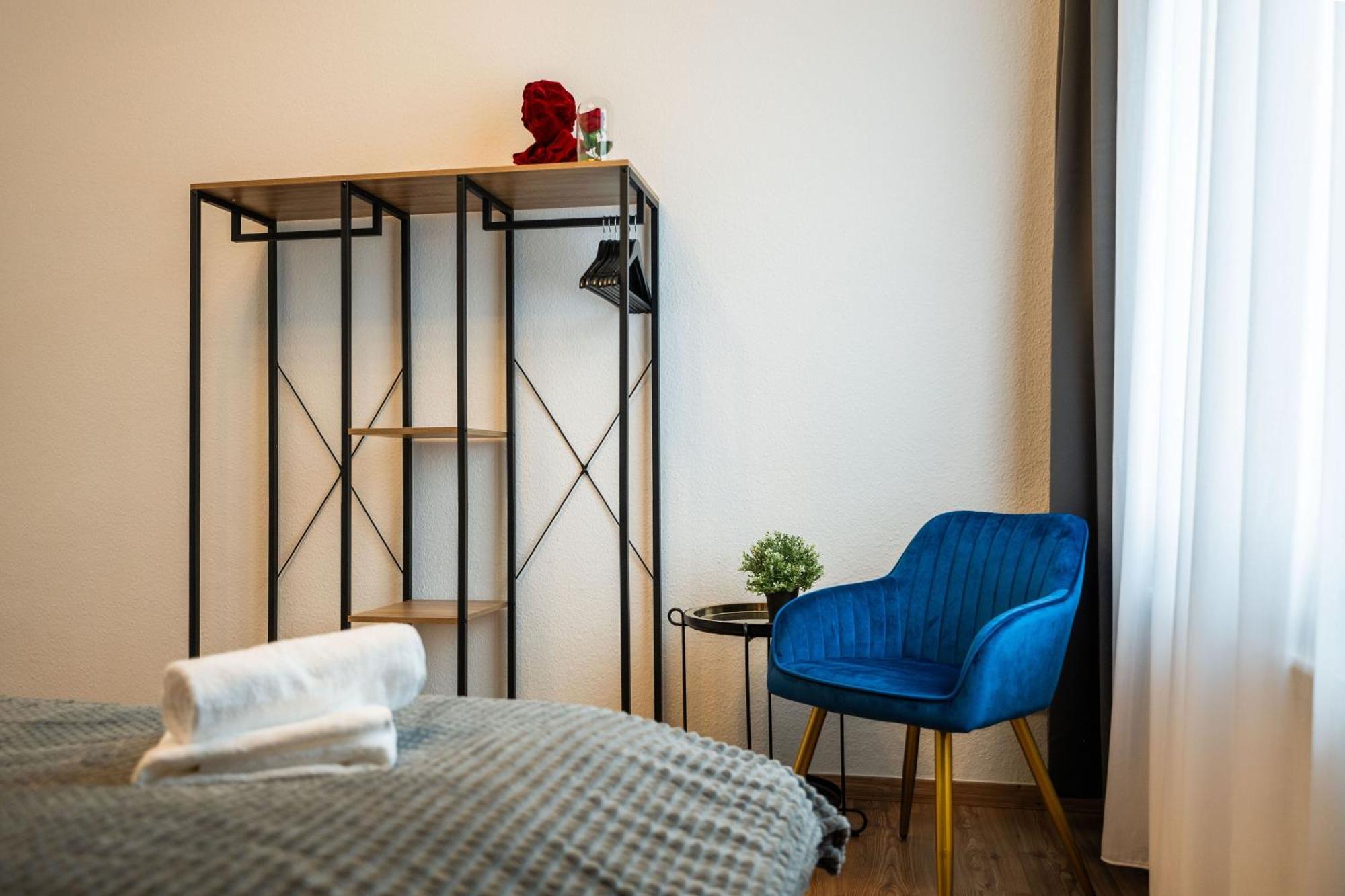 T21 - Apartment Direkt Im Zentrum Mit Parkplatz Хемниц Экстерьер фото