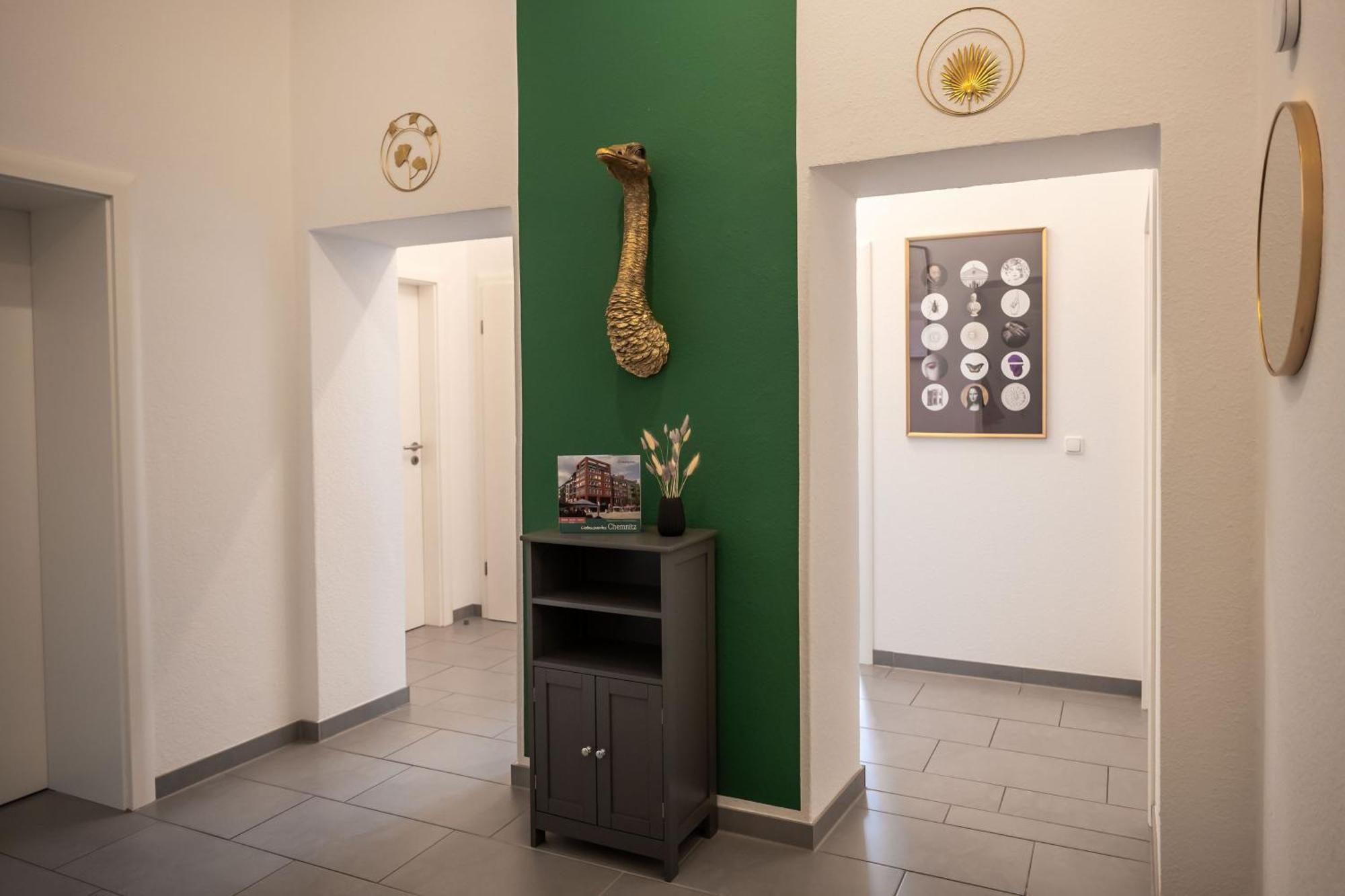 T21 - Apartment Direkt Im Zentrum Mit Parkplatz Хемниц Экстерьер фото