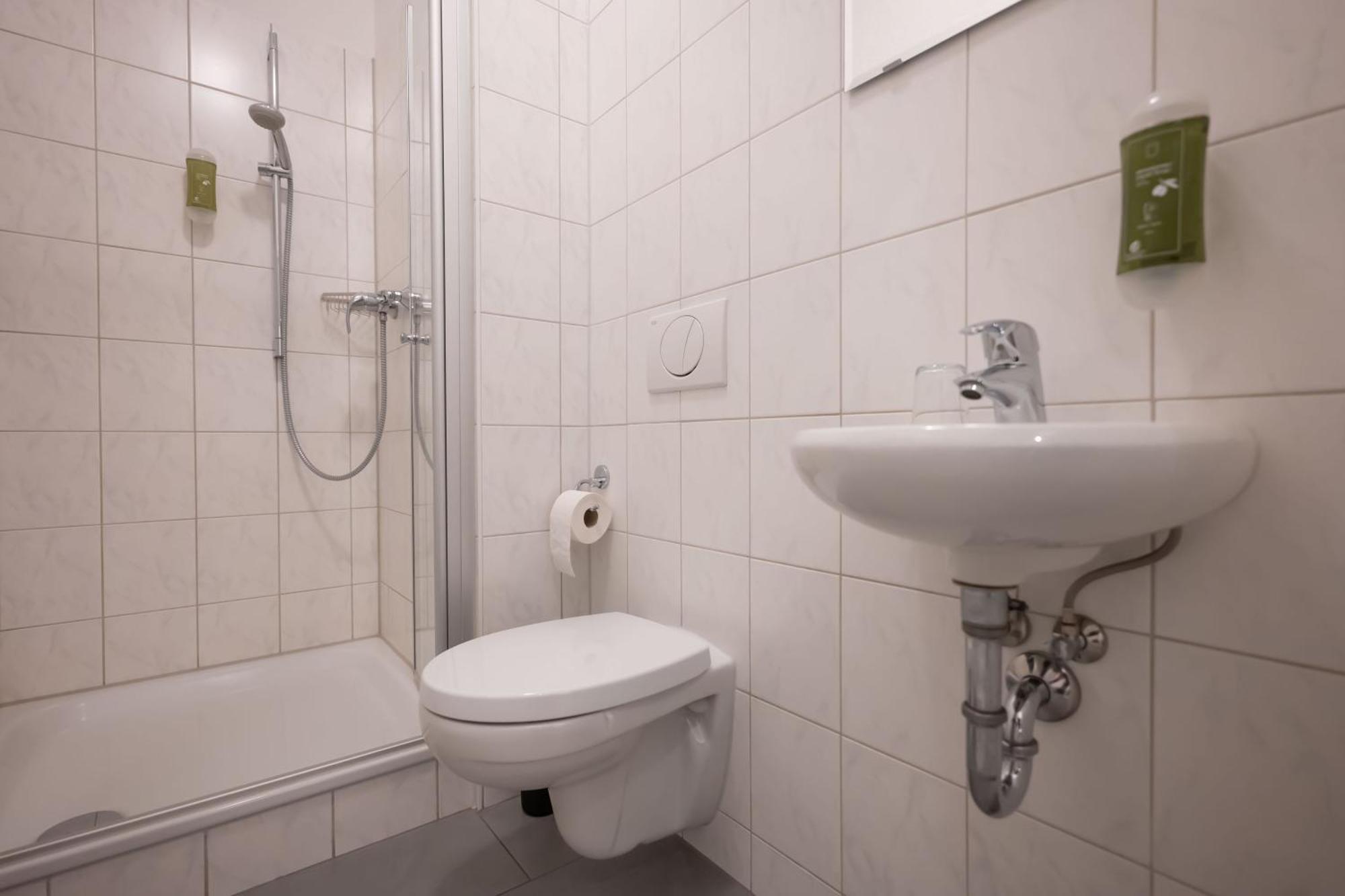 T21 - Apartment Direkt Im Zentrum Mit Parkplatz Хемниц Экстерьер фото