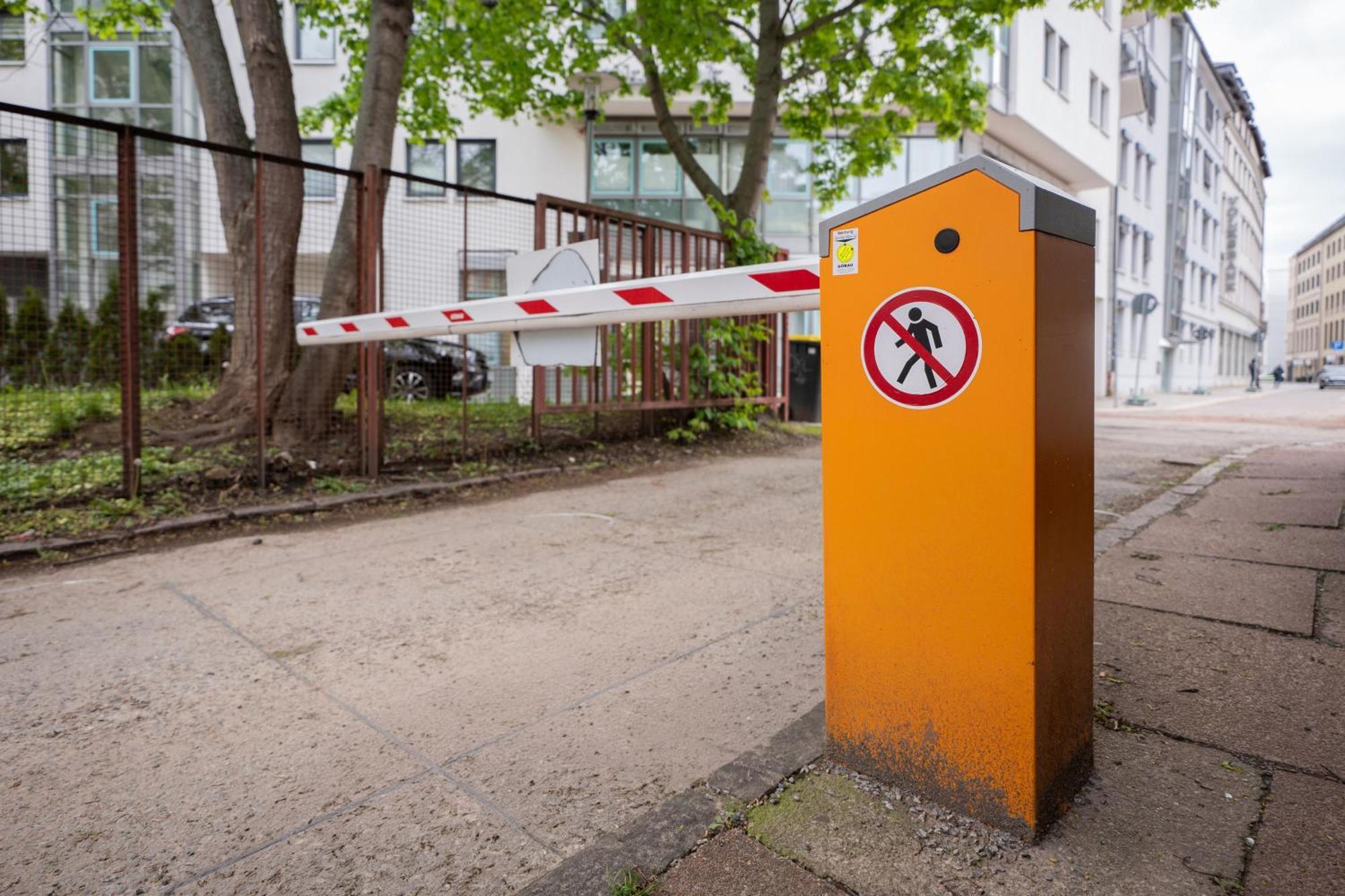 T21 - Apartment Direkt Im Zentrum Mit Parkplatz Хемниц Экстерьер фото
