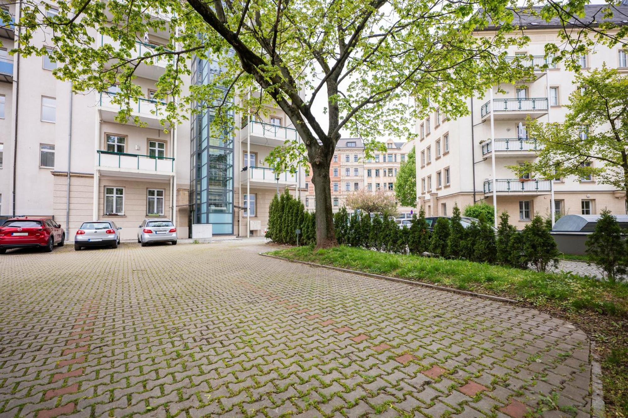 T21 - Apartment Direkt Im Zentrum Mit Parkplatz Хемниц Экстерьер фото